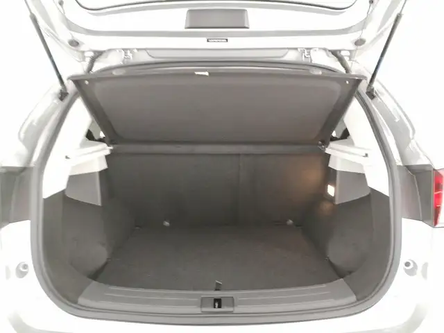 MG ZS view 10