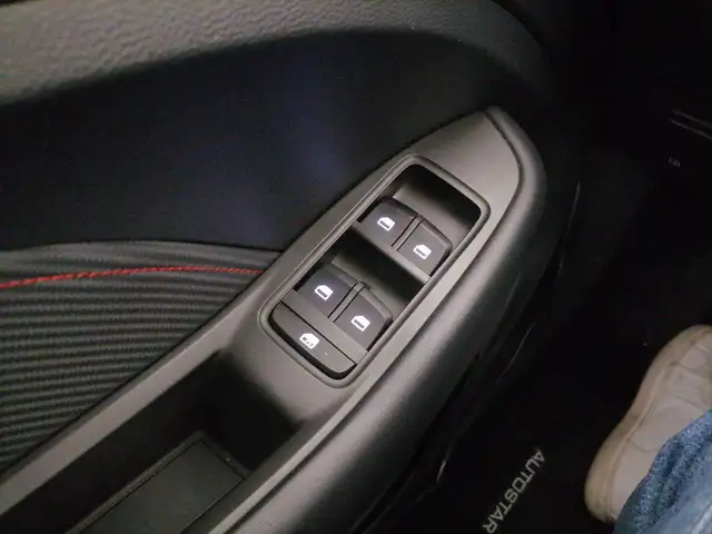 MG ZS view 24