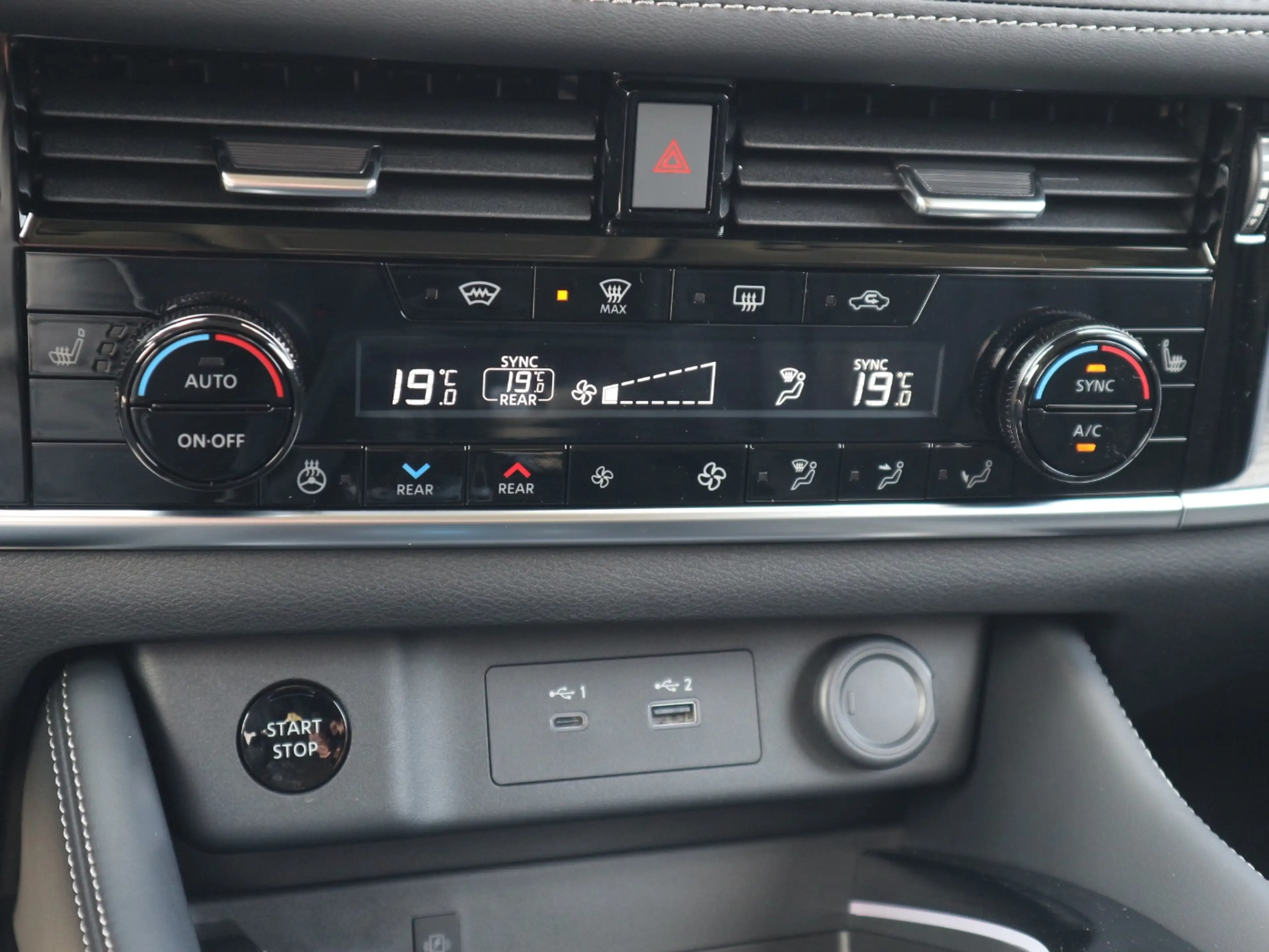 Nissan X-Trail TEKNA+ 1.5 VC-T e-POWER 4x2 ProPilot — photo 13