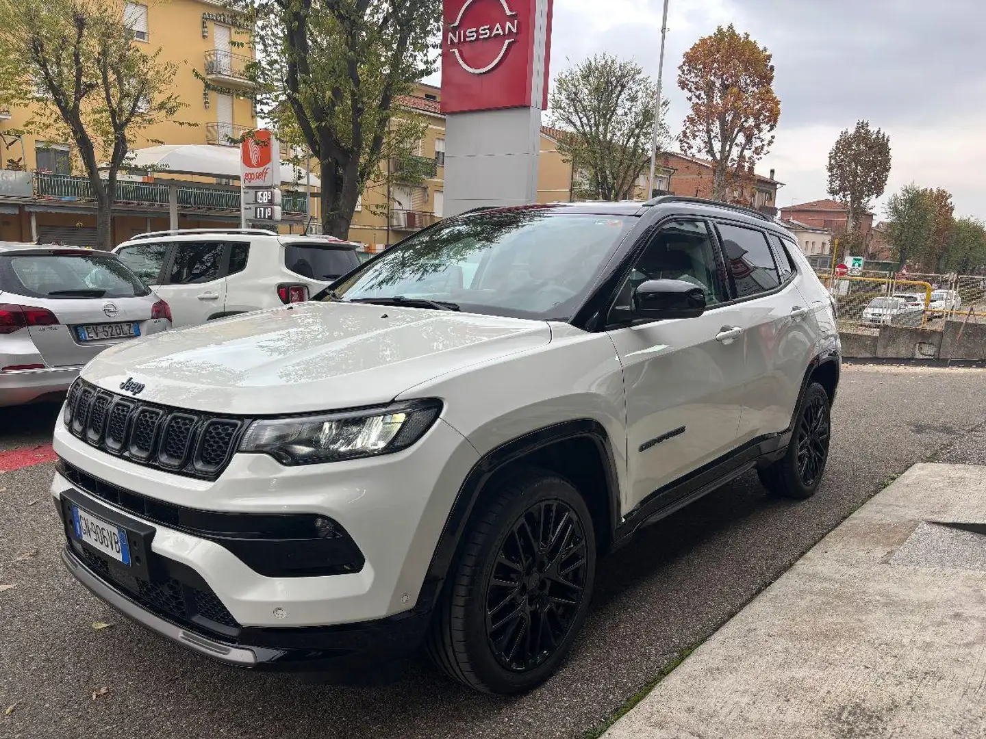 Jeep Compass 1.3 T4 240CV PHEV AT6 4xe S Bianco - 1