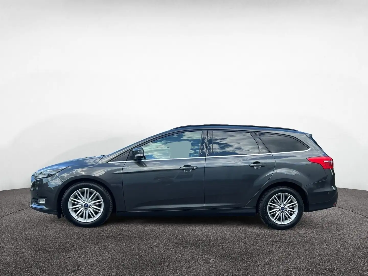 Ford Focus 1.0 EcoBoost Cool&Connect Start/Stopp Grigio - 2