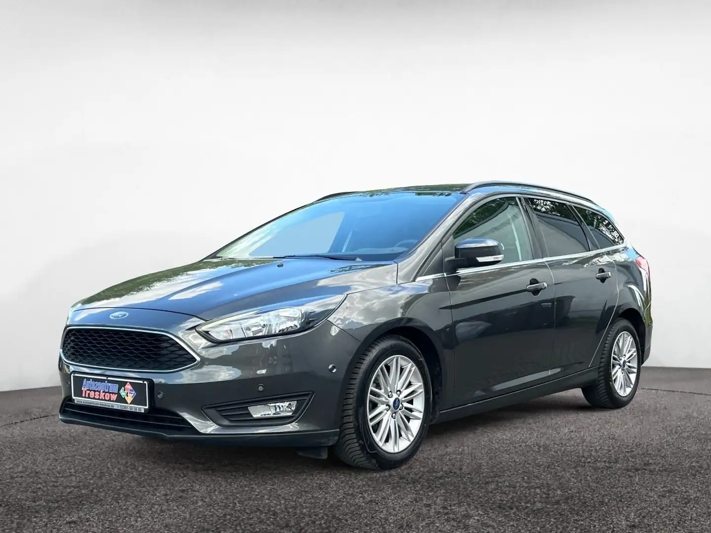 Ford Focus 1.0 EcoBoost Cool&Connect Start/Stopp Grigio - 1
