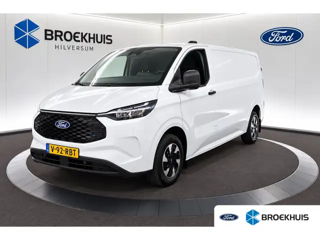 Ford E-Transit Cust. 340 L2H1 Trend 71 kWh | Trekhaak | 2 AGM Acc