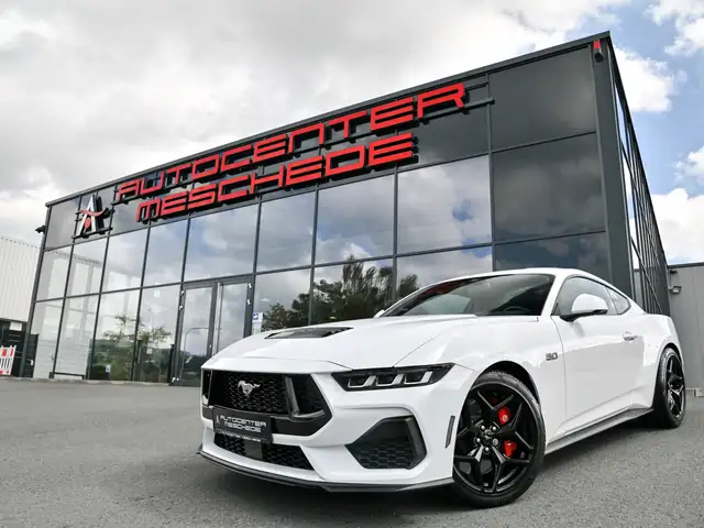 Ford Mustang main image