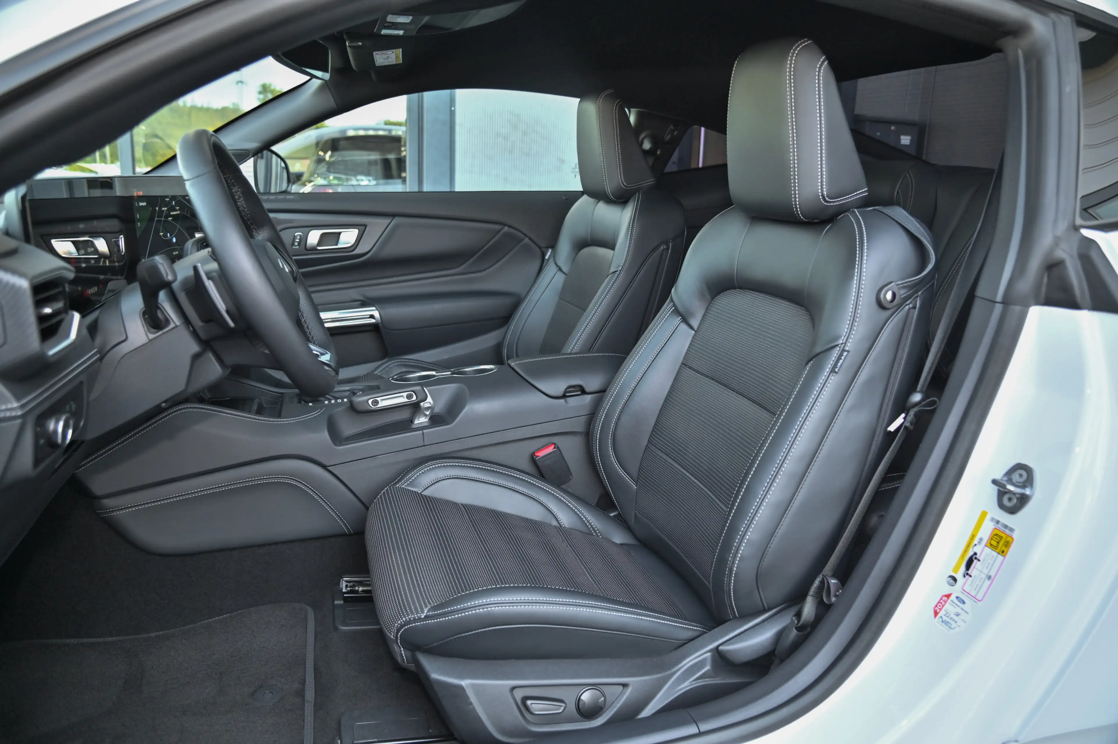 Ford Mustang 5.0 Ti-VCT V8 GT Aut. Navi* B&O* Kamera* — photo 11