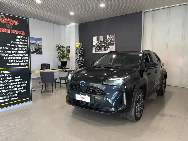 Toyota Yaris Cross 1.5h Lounge fwd 116cv e-cvt