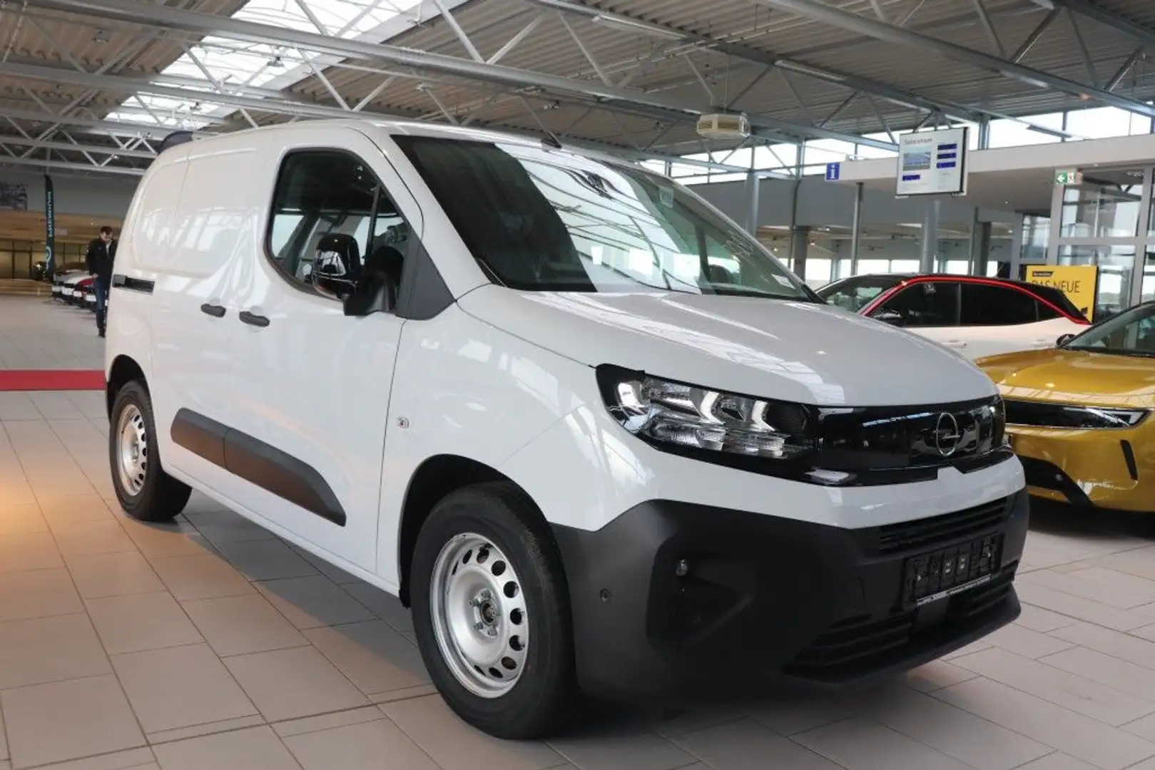 Opel Combo-e Cargo (50-kWh) L1 EHZ (Modell 2018) Weiß - 2