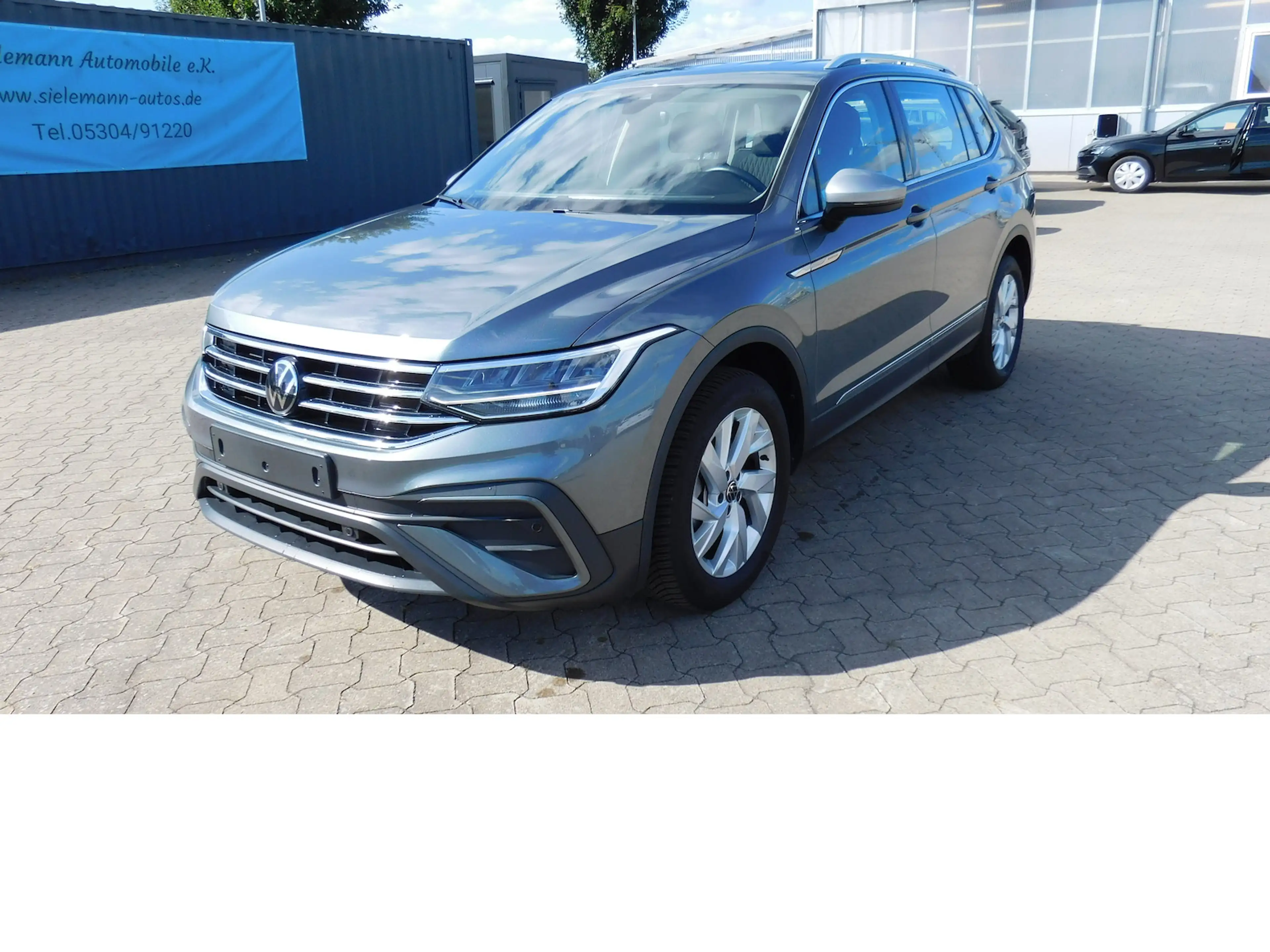 Volkswagen Tiguan Allspace 1.5 TSI Life 7 Sitze Navi DSG — photo 5