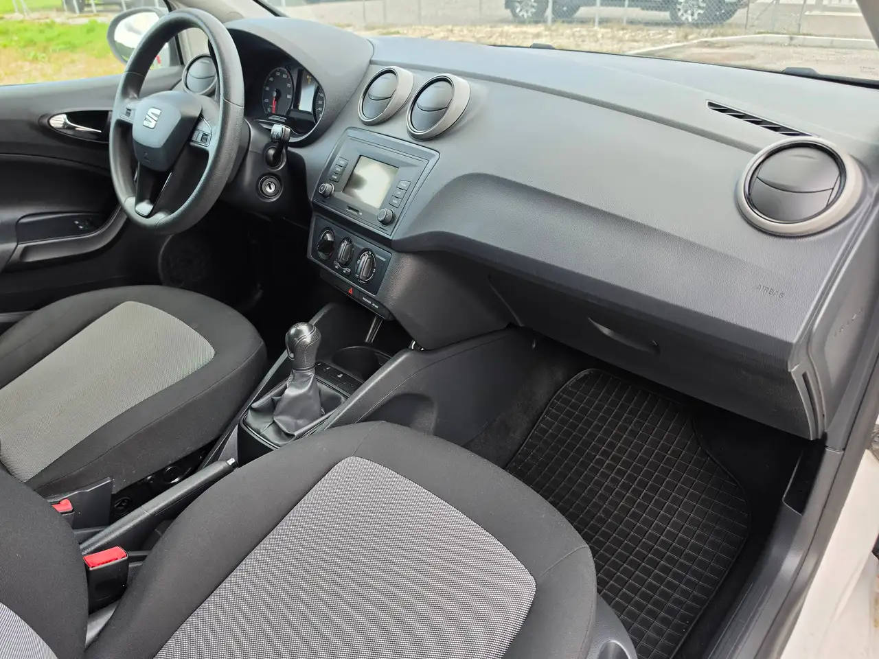 SEAT Ibiza Reference – Bild 13