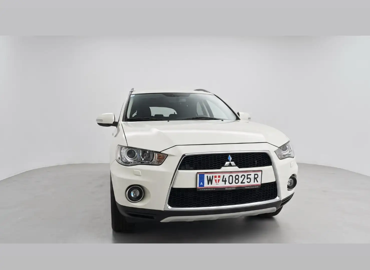 Mitsubishi Outlander 2.2 DI-D 4WD TC-SST Instyle - 1