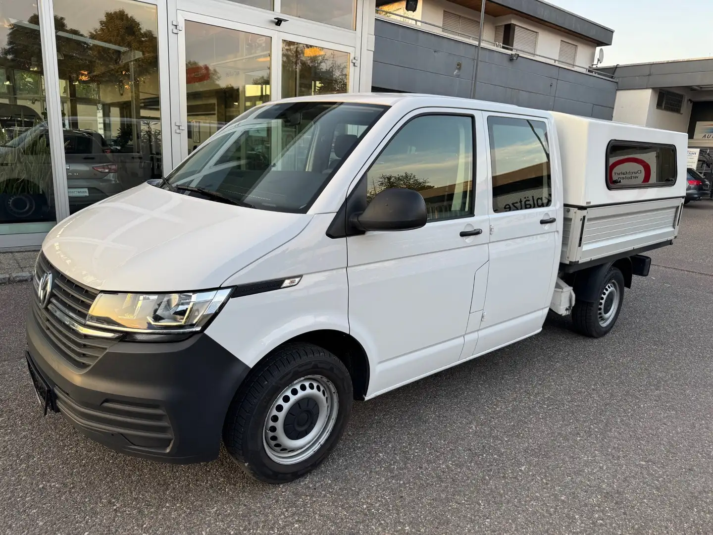 Volkswagen T6.1 Transporter T6 2.0TDI Pritsche DoKa LR Lang 4 MOTION Weiß - 2