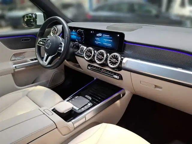 Mercedes-Benz EQB view 18