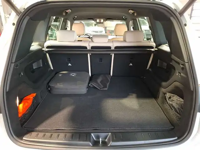 Mercedes-Benz EQB view 20