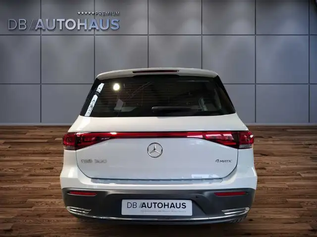 Mercedes-Benz EQB view 5