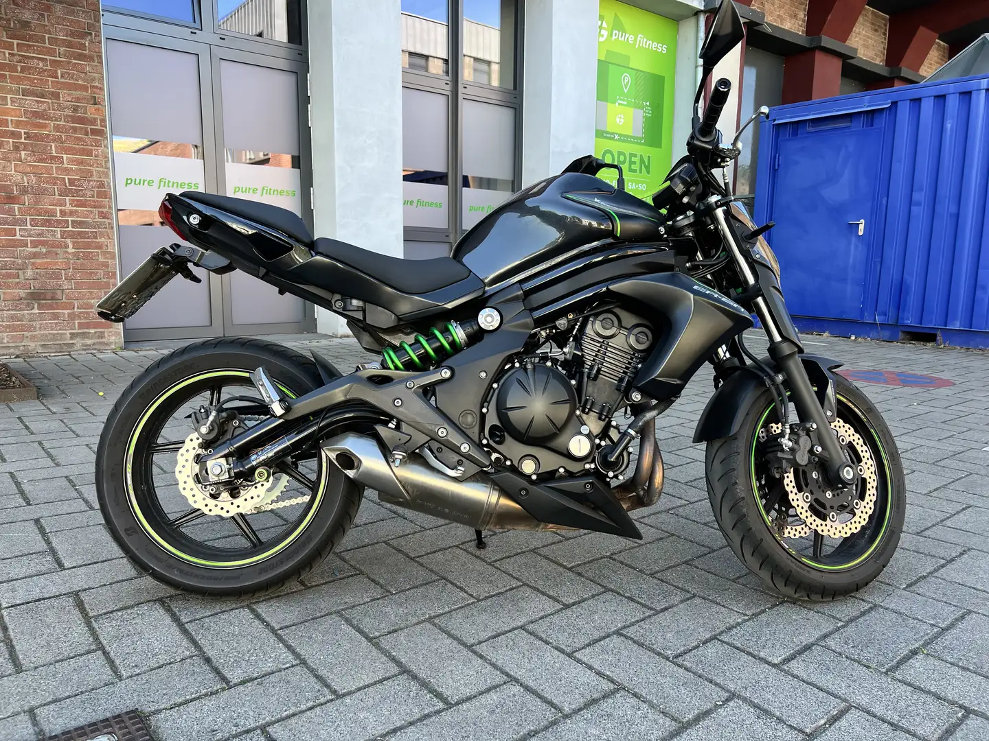Kawasaki ER - 6 N Schwarz - 1