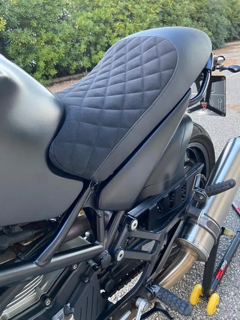 Ducati Monster 695 Dark Schwarz - 2