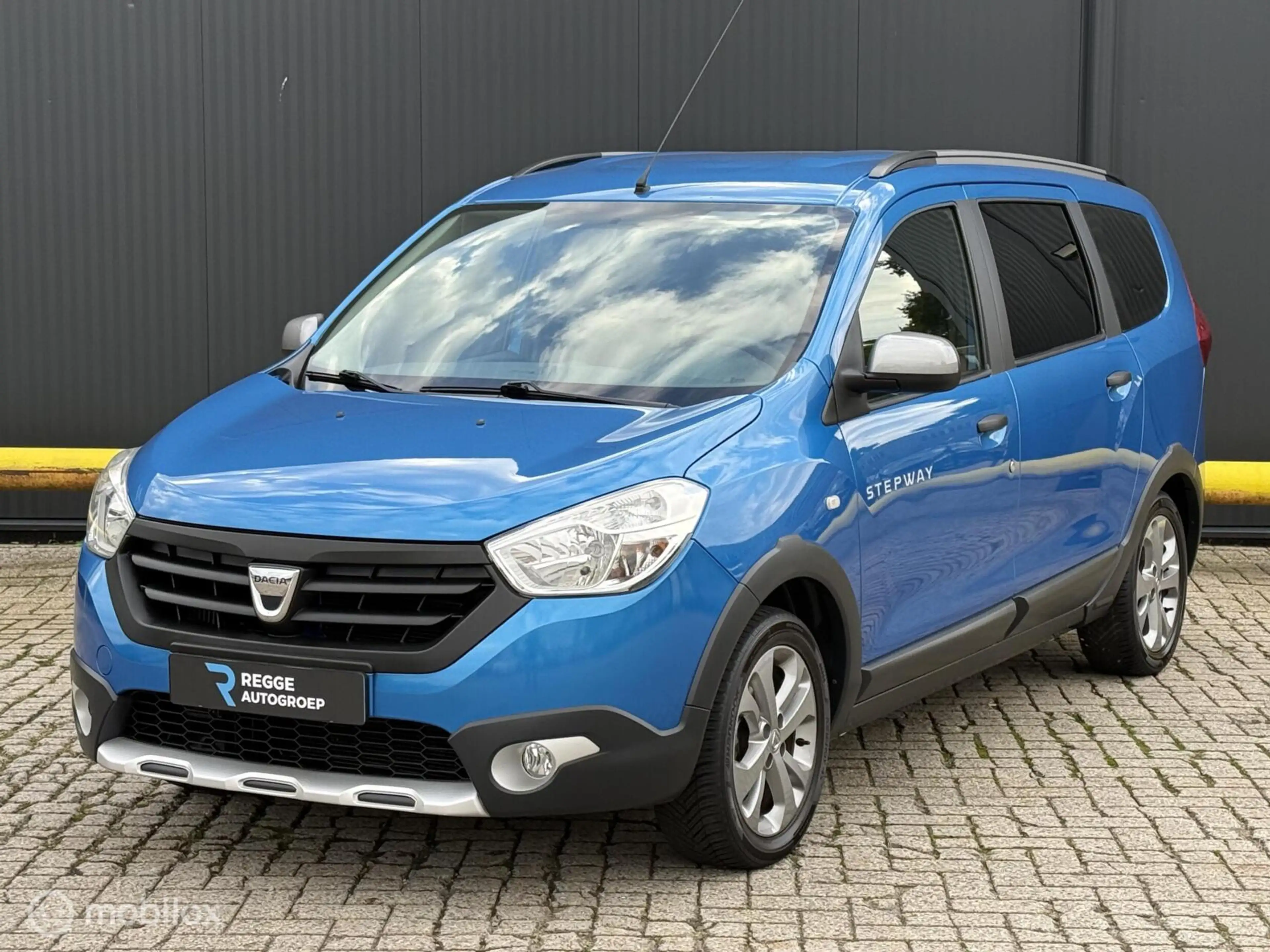 Dacia Lodgy 1.2 TCe Stepway 5p. CRUISE | PDC