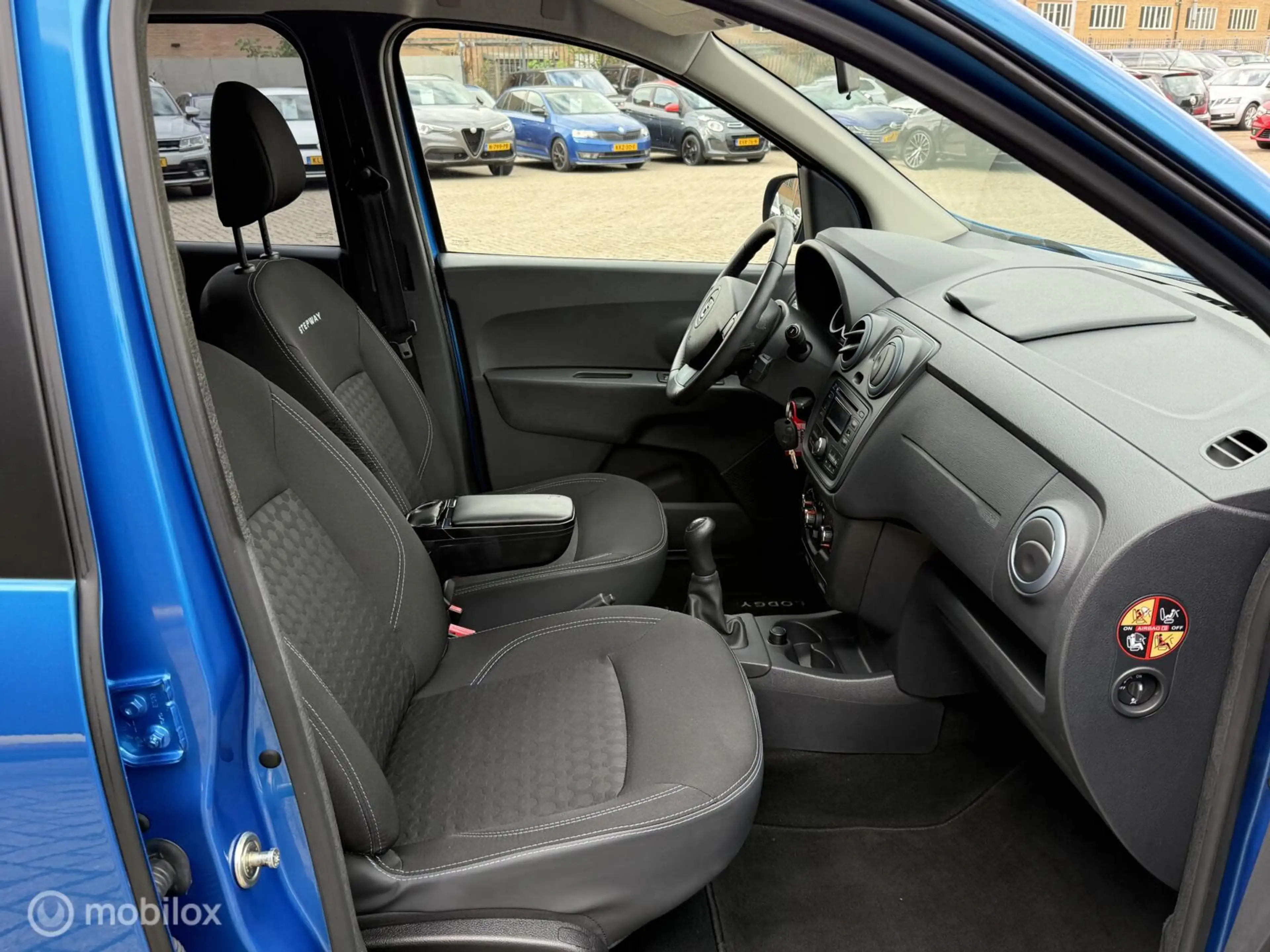 Dacia Lodgy 1.2 TCe Stepway 5p. CRUISE | PDC — photo 14