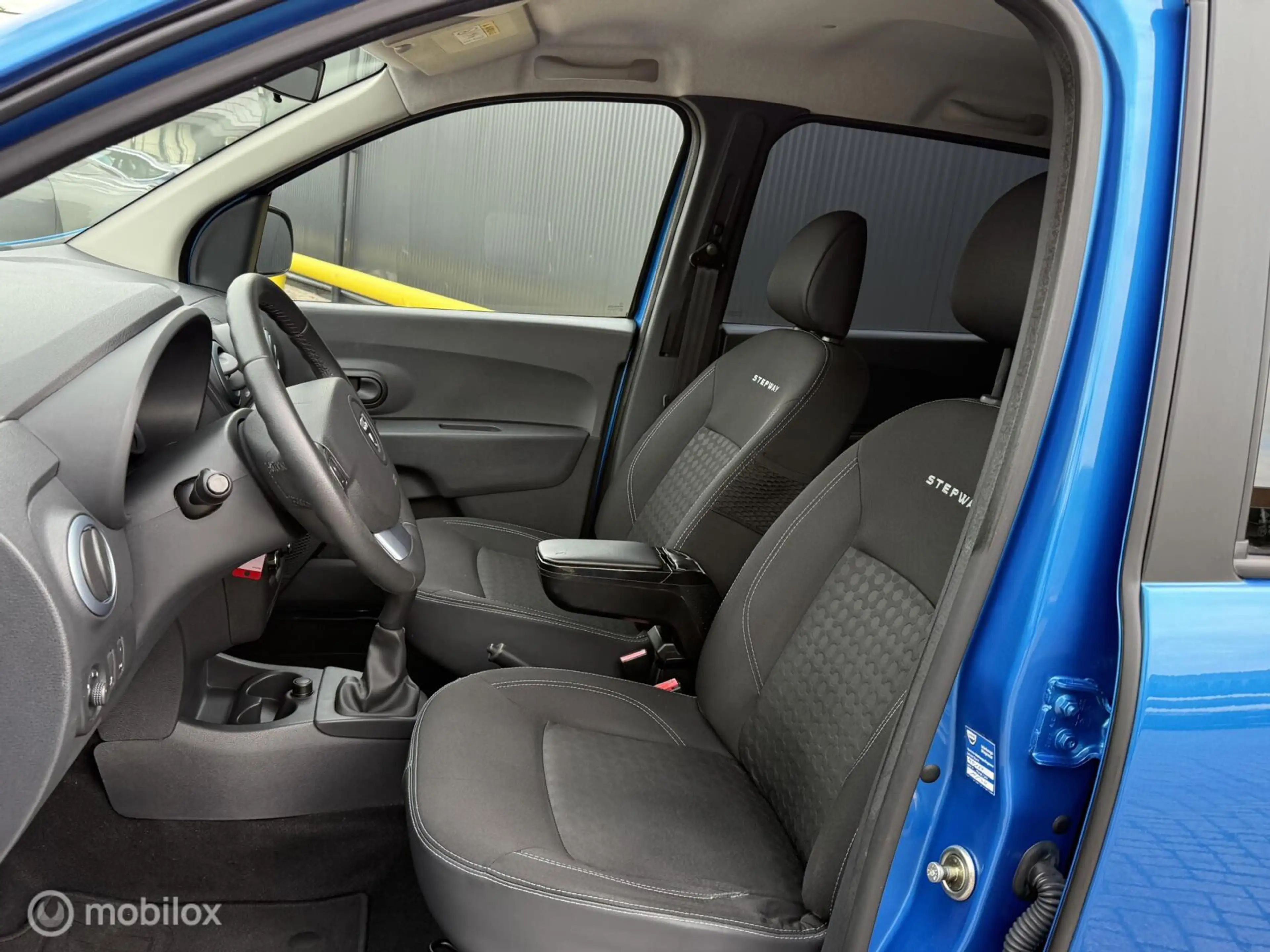 Dacia Lodgy 1.2 TCe Stepway 5p. CRUISE | PDC — photo 4