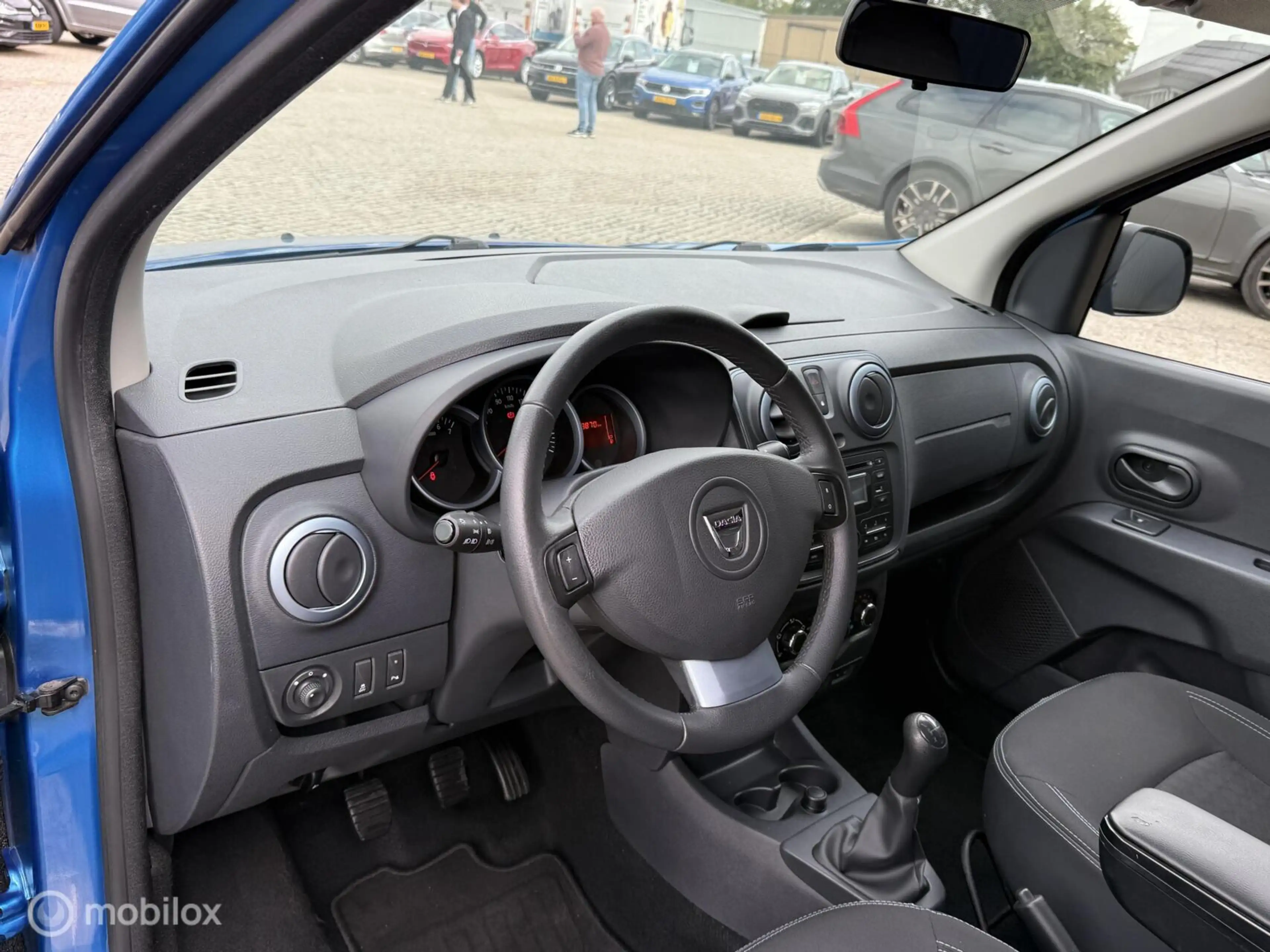 Dacia Lodgy 1.2 TCe Stepway 5p. CRUISE | PDC — photo 11
