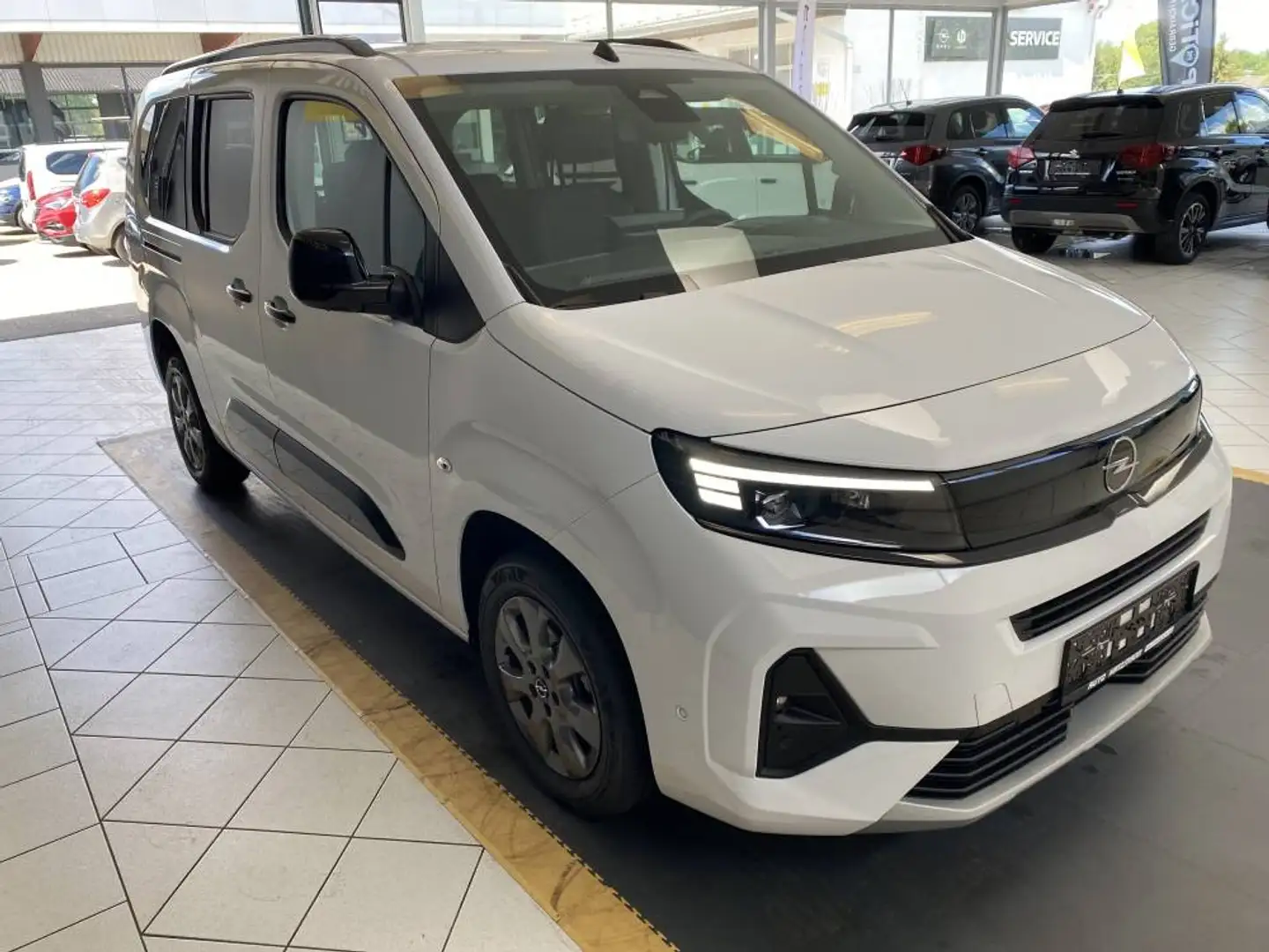 Opel Combo COMBO GS-Line XL 1,5 131PS 6G Schalter 7 Sitze Weiß - 2
