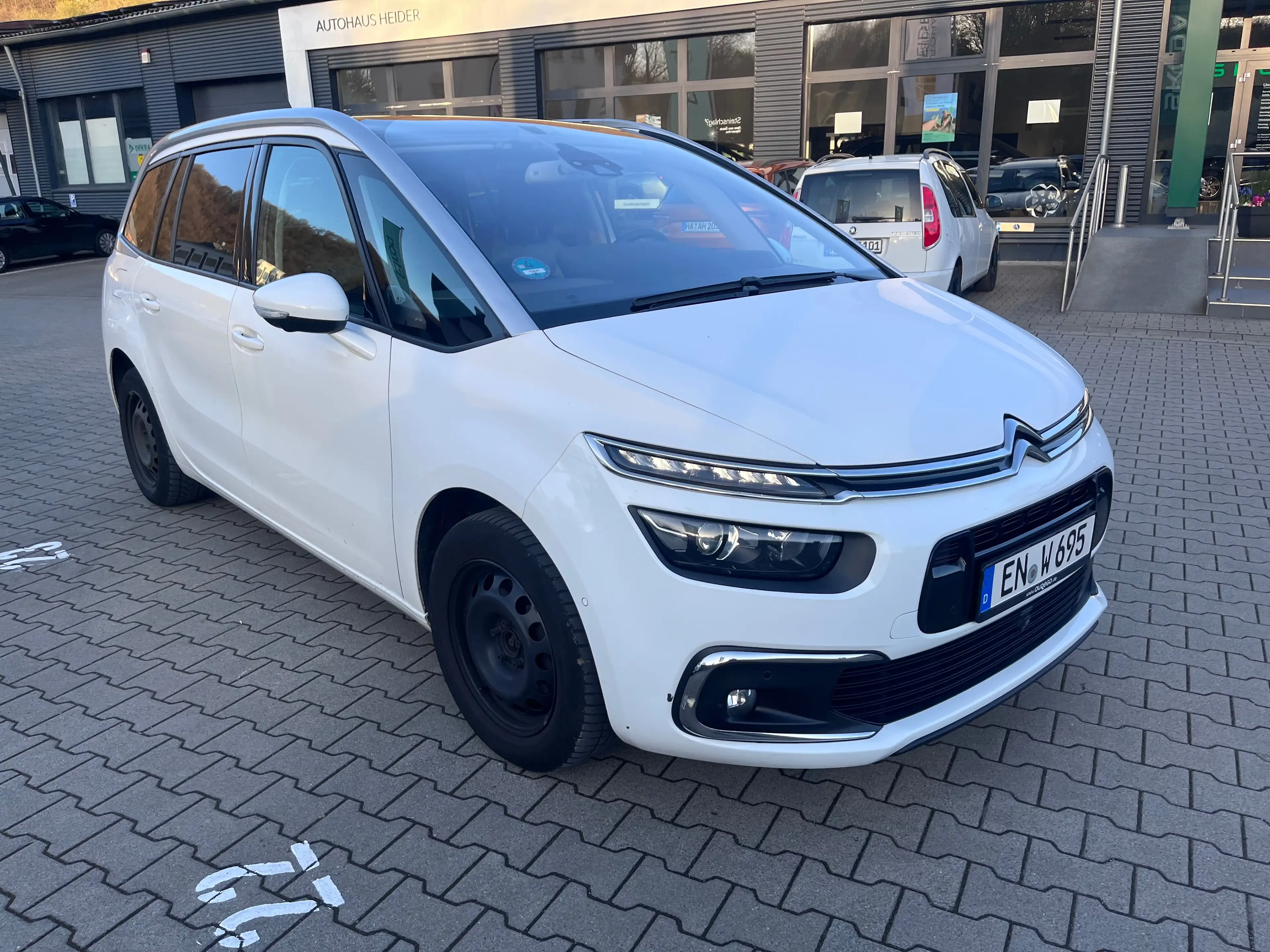 Citroen Grand C4 SpaceTourer Shine