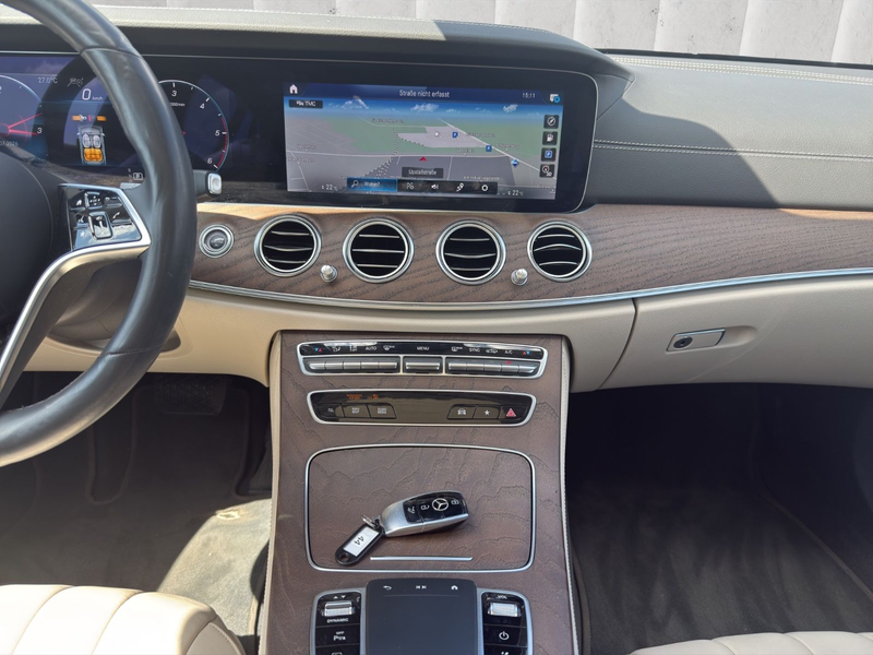 Mercedes-Benz E 400 T 4Matic*MBUX*Pano*HeadUp*LED*AHK — photo 15