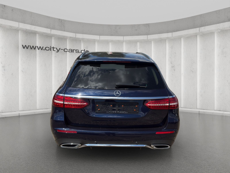 Mercedes-Benz E 400 T 4Matic*MBUX*Pano*HeadUp*LED*AHK — photo 5