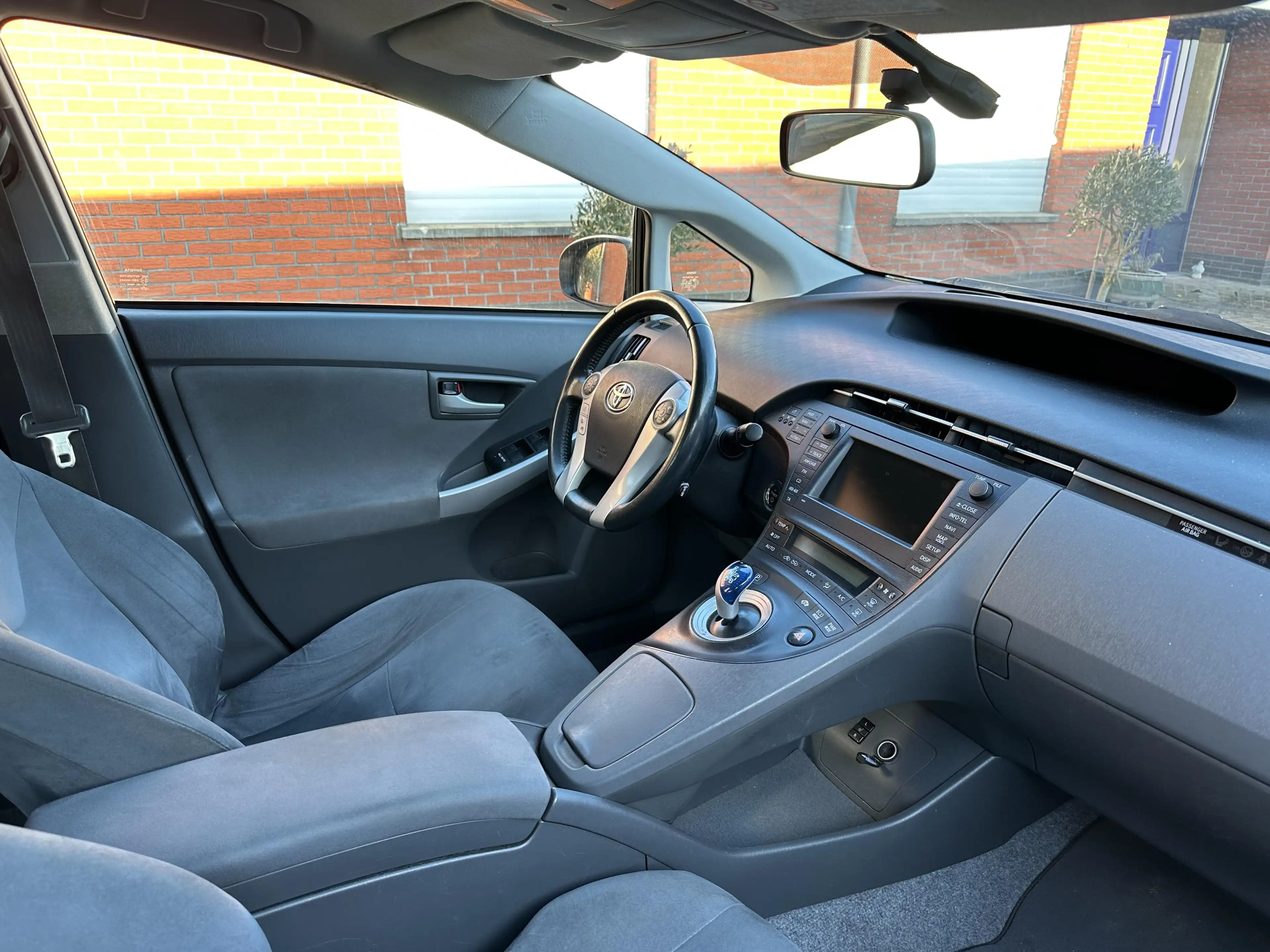 Toyota Prius Prius Hybrid 1.8i VVT-i Luna — photo 8
