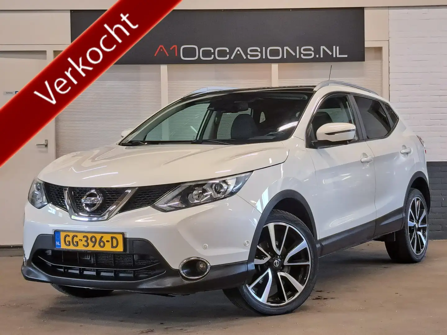 Nissan Qashqai 1.2 Tekna + LEDER + PANODAK Blanc - 1