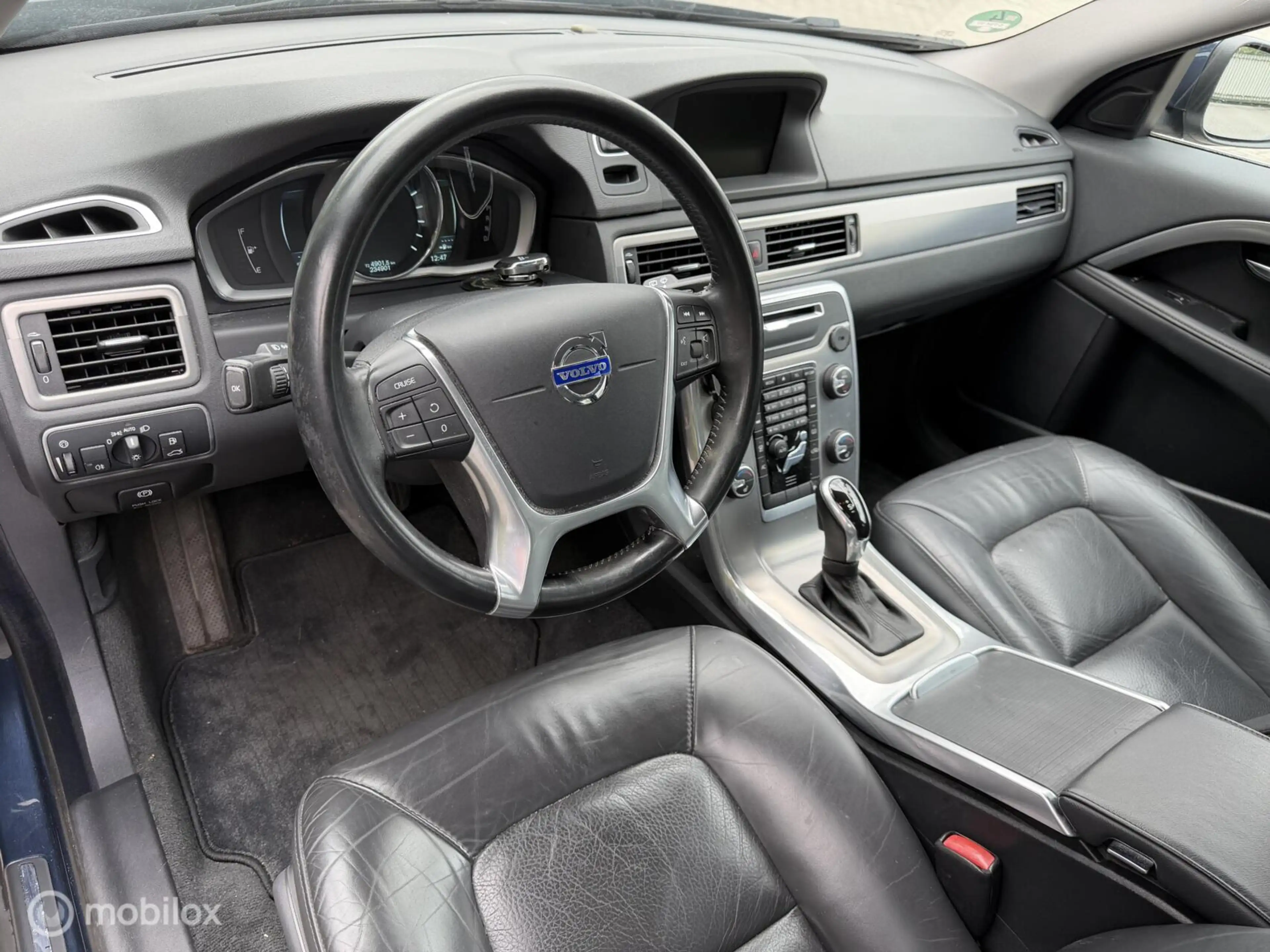 Volvo V70 1.6 T4 Automaat Trekhaak Navi Cruise Leder — photo 3