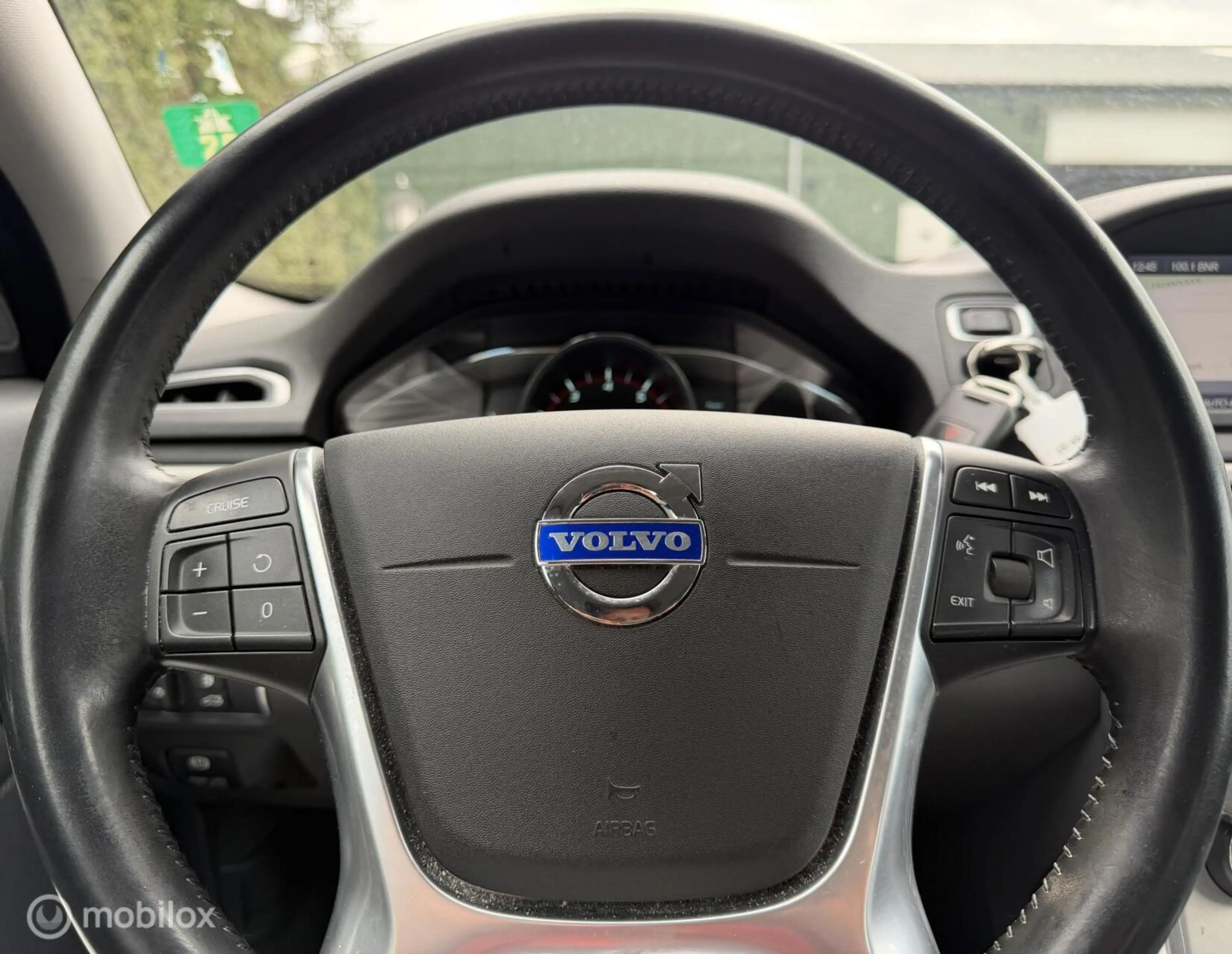 Volvo V70 1.6 T4 Automaat Trekhaak Navi Cruise Leder — photo 11