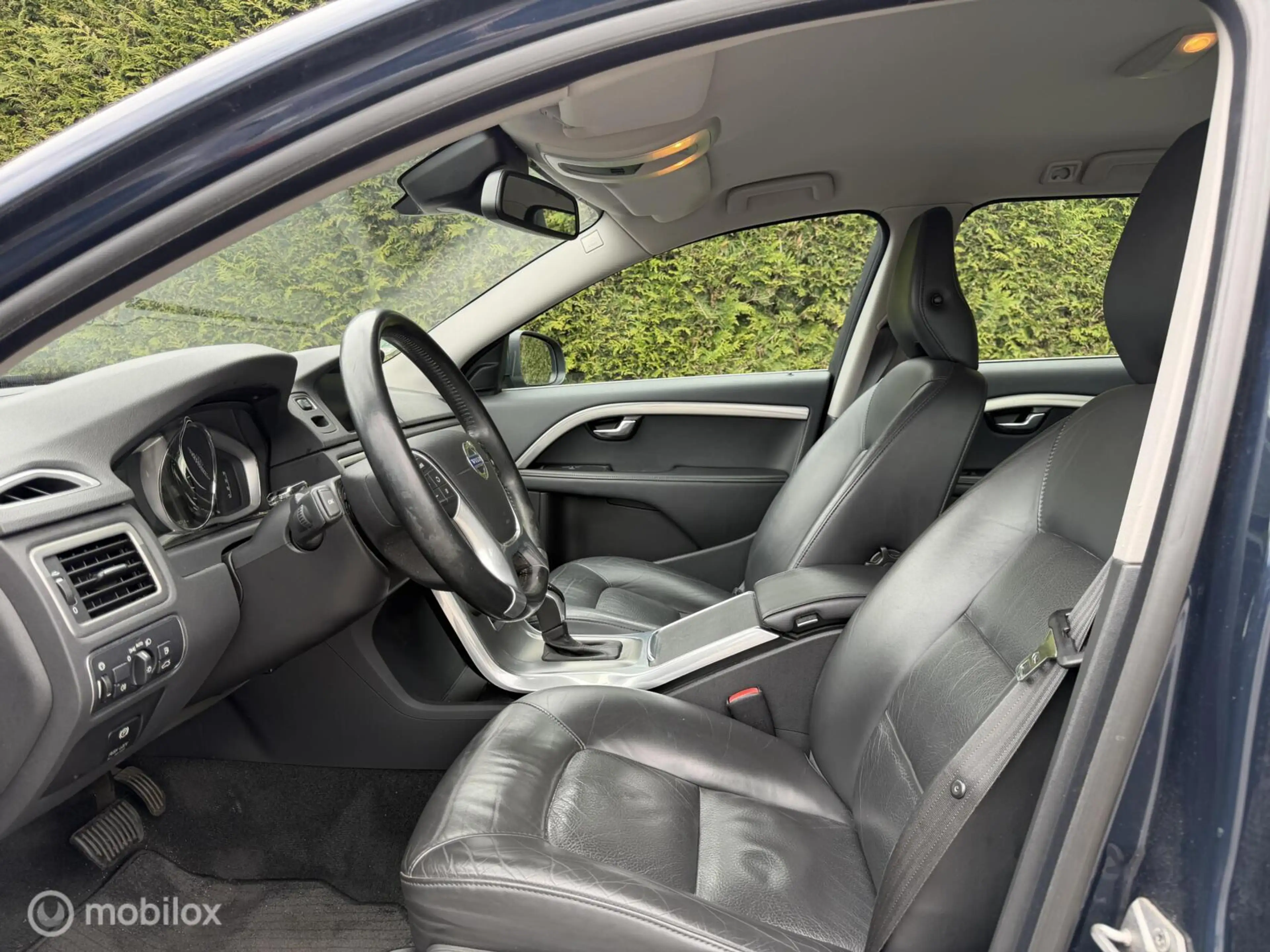 Volvo V70 1.6 T4 Automaat Trekhaak Navi Cruise Leder — photo 4