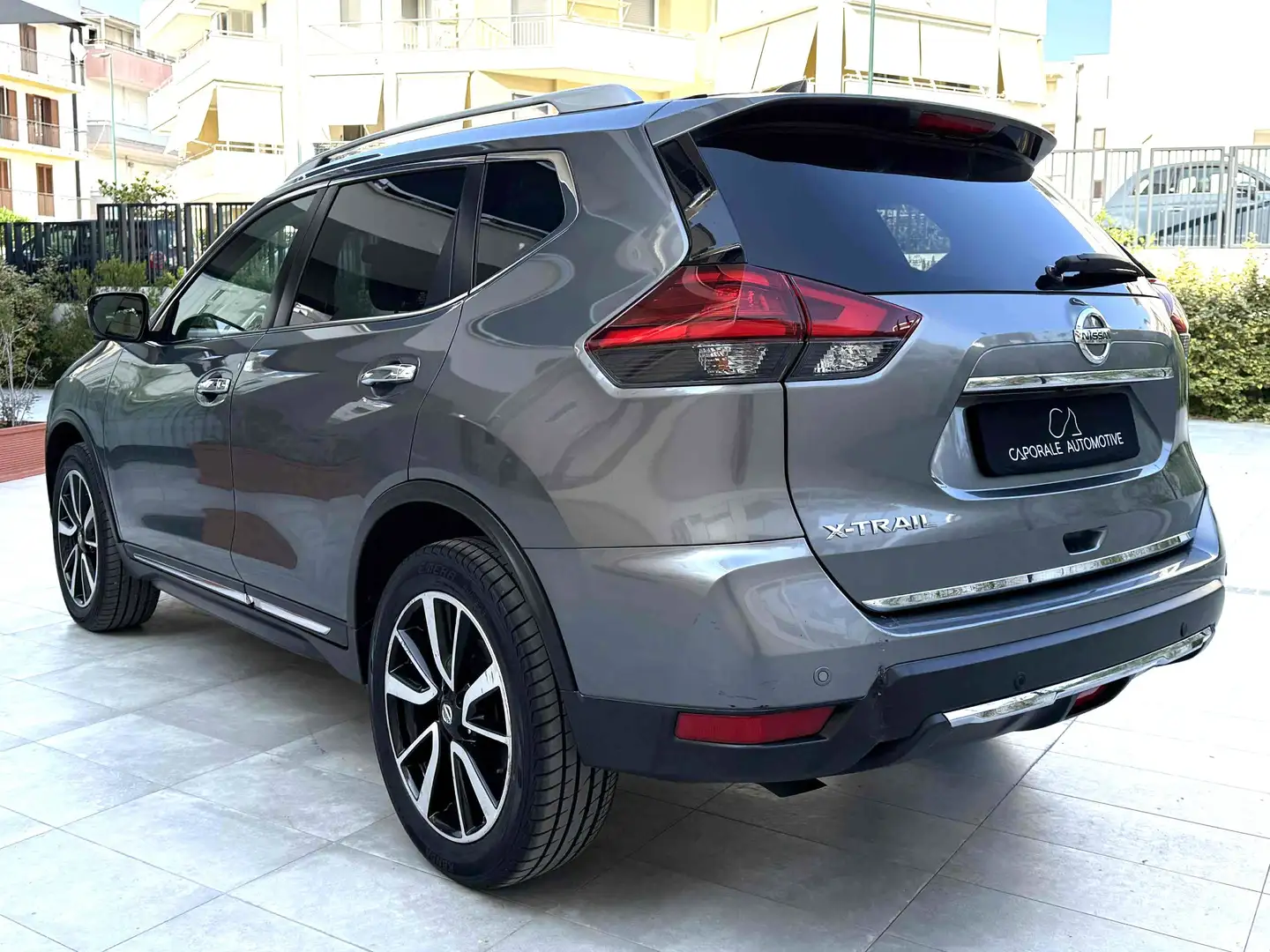 Nissan X-Trail X-Trail 1.7 dci Tekna 4wd x-tronic Grigio - 2