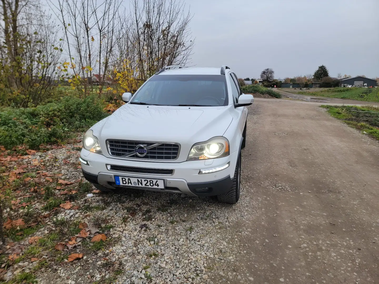 Volvo XC90 D5 AWD Geartonic Executive Белый - 2
