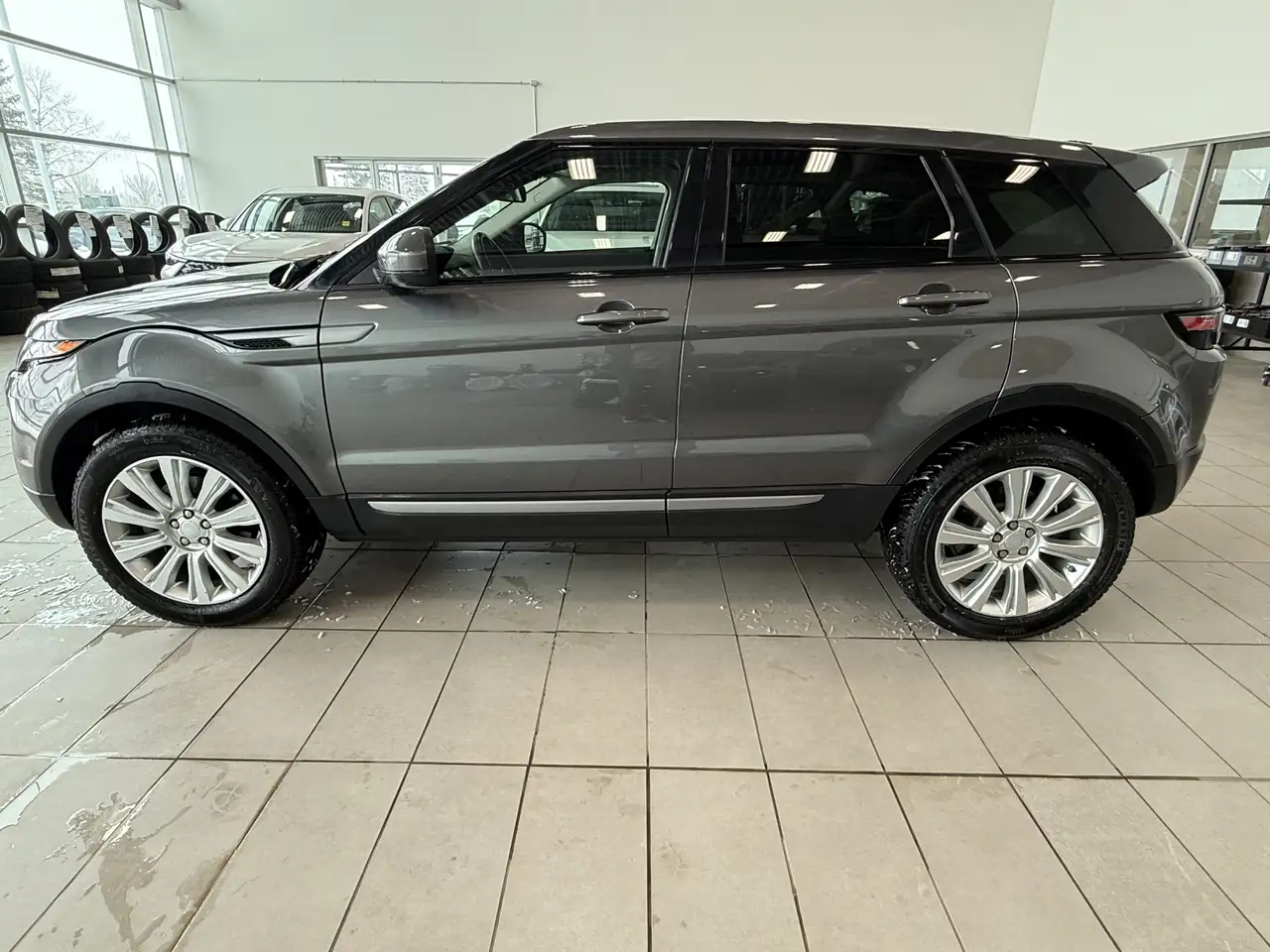 Land Rover Range Rover Evoque снимка Land Rover Range Rover Evoque