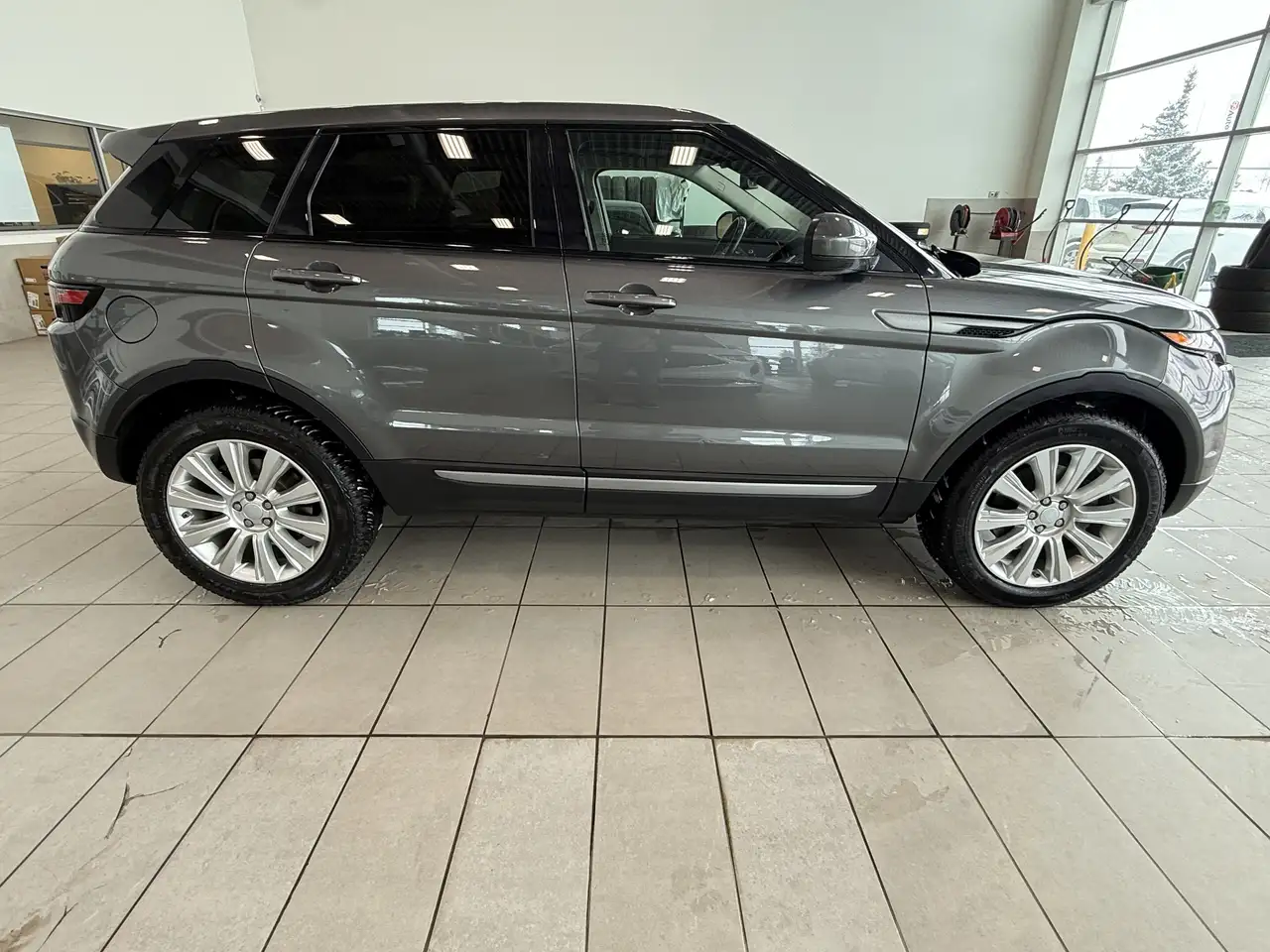 Land Rover Range Rover Evoque снимка Land Rover Range Rover Evoque