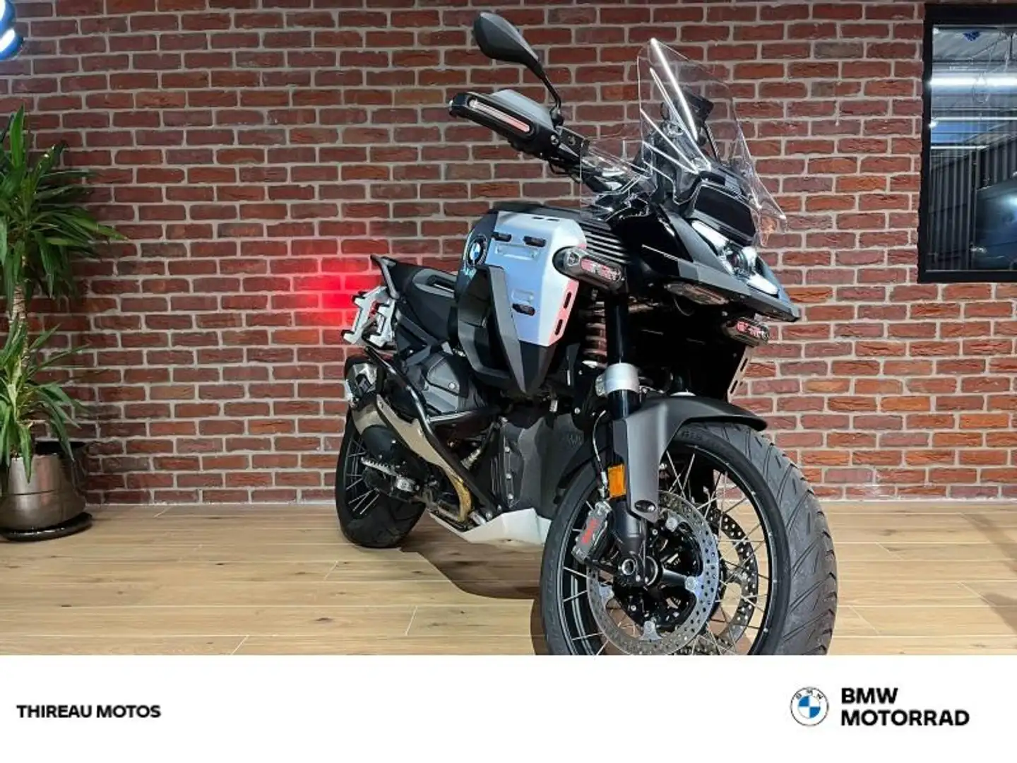 BMW R 1300 GS R 1300 GS Adventure Чорний - 2