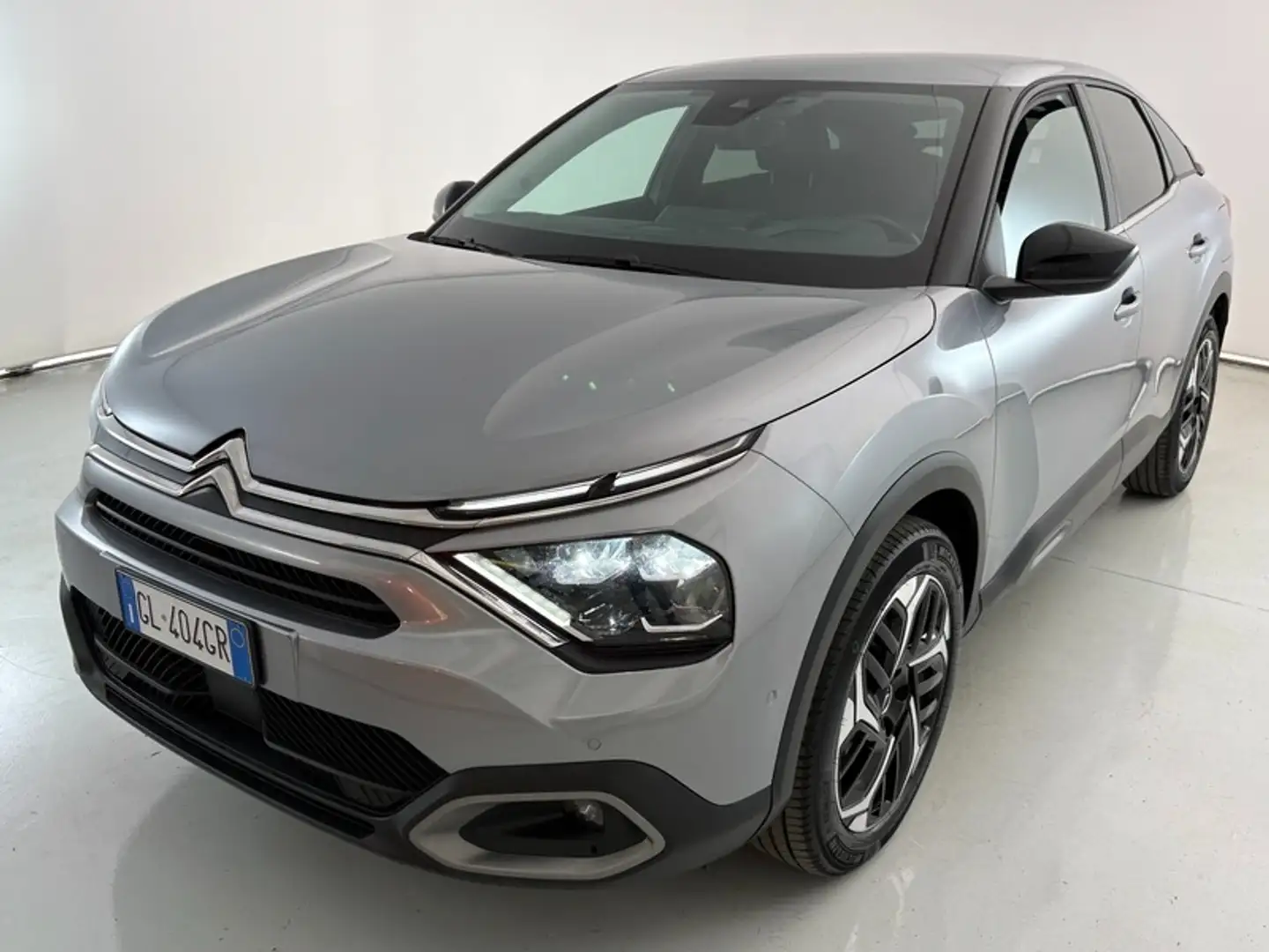 Citroen C4 1.2 PureTech Shine Grey - 1