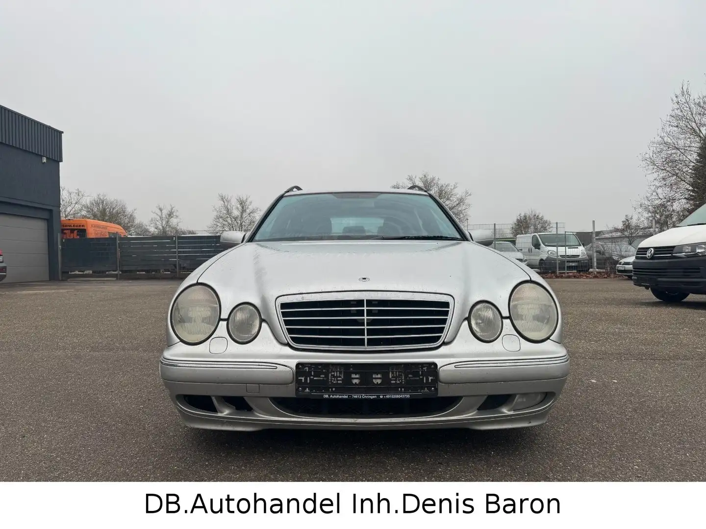 Mercedes-Benz E 270 CDI AVANTGARDE Leder Xenon Multi SHZ AHK Grau - 2