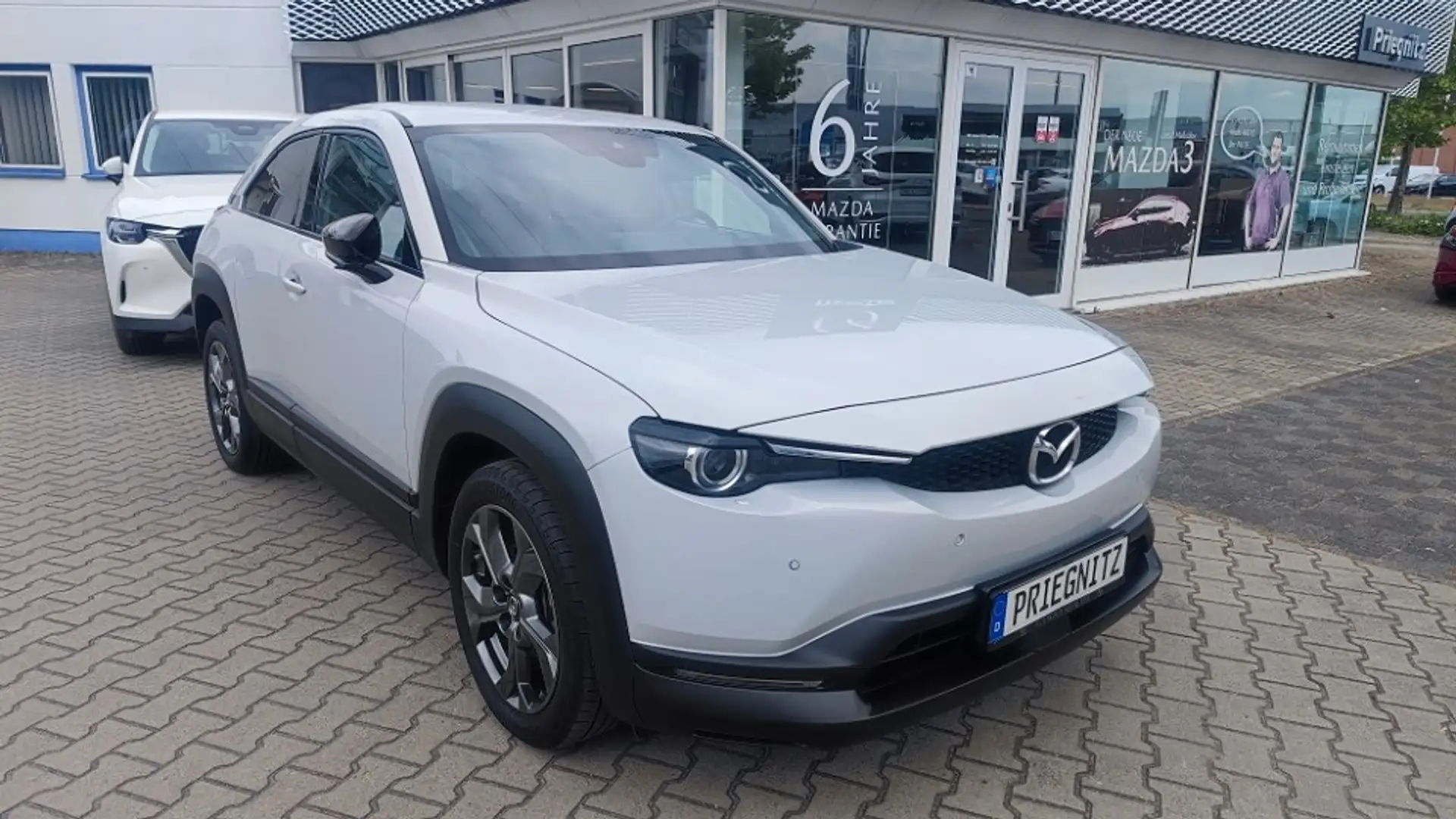 Mazda MX-30 35,5 kWh e-SKYACTIV 145 PS Matrix-LED, Sitzheizung Beige - 2