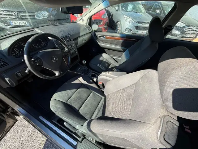 Mercedes-Benz A-Class view 7