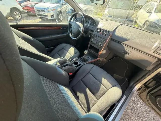 Mercedes-Benz A-Class view 12