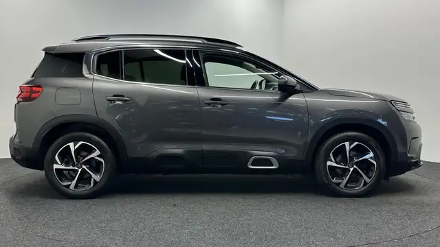 Citroen C5 Aircross view 9