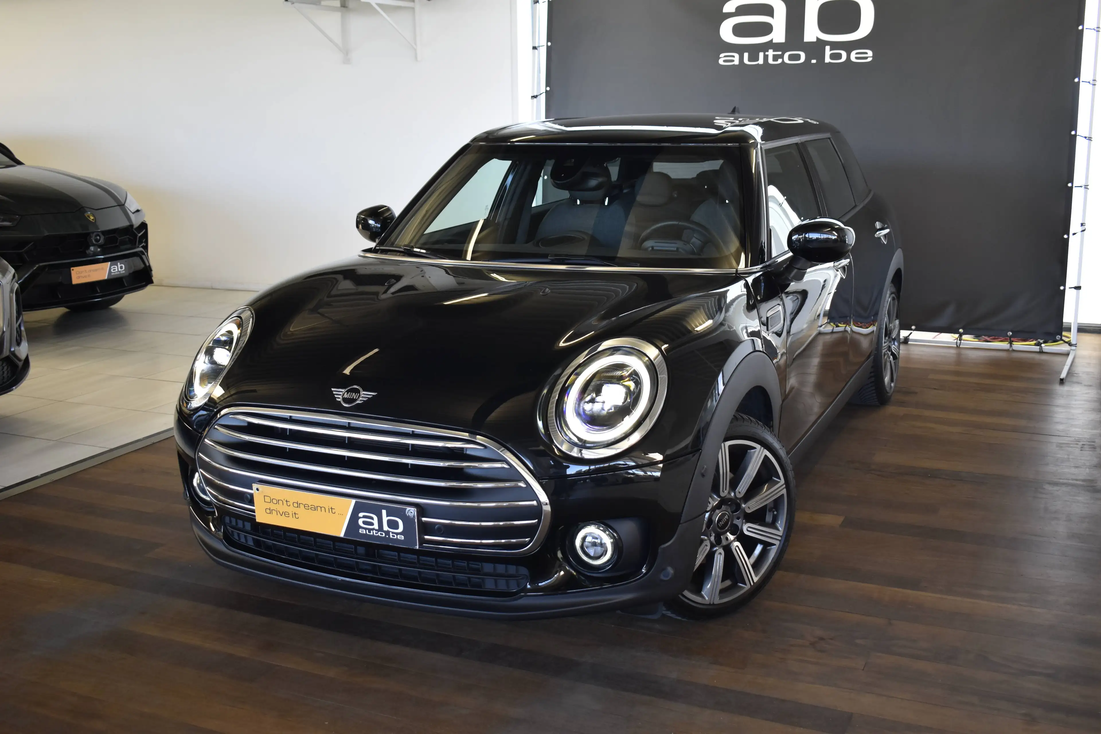 MINI Cooper Clubman COMFORT ACCESS, CARPLAY, LED, 18" INCH — photo 2