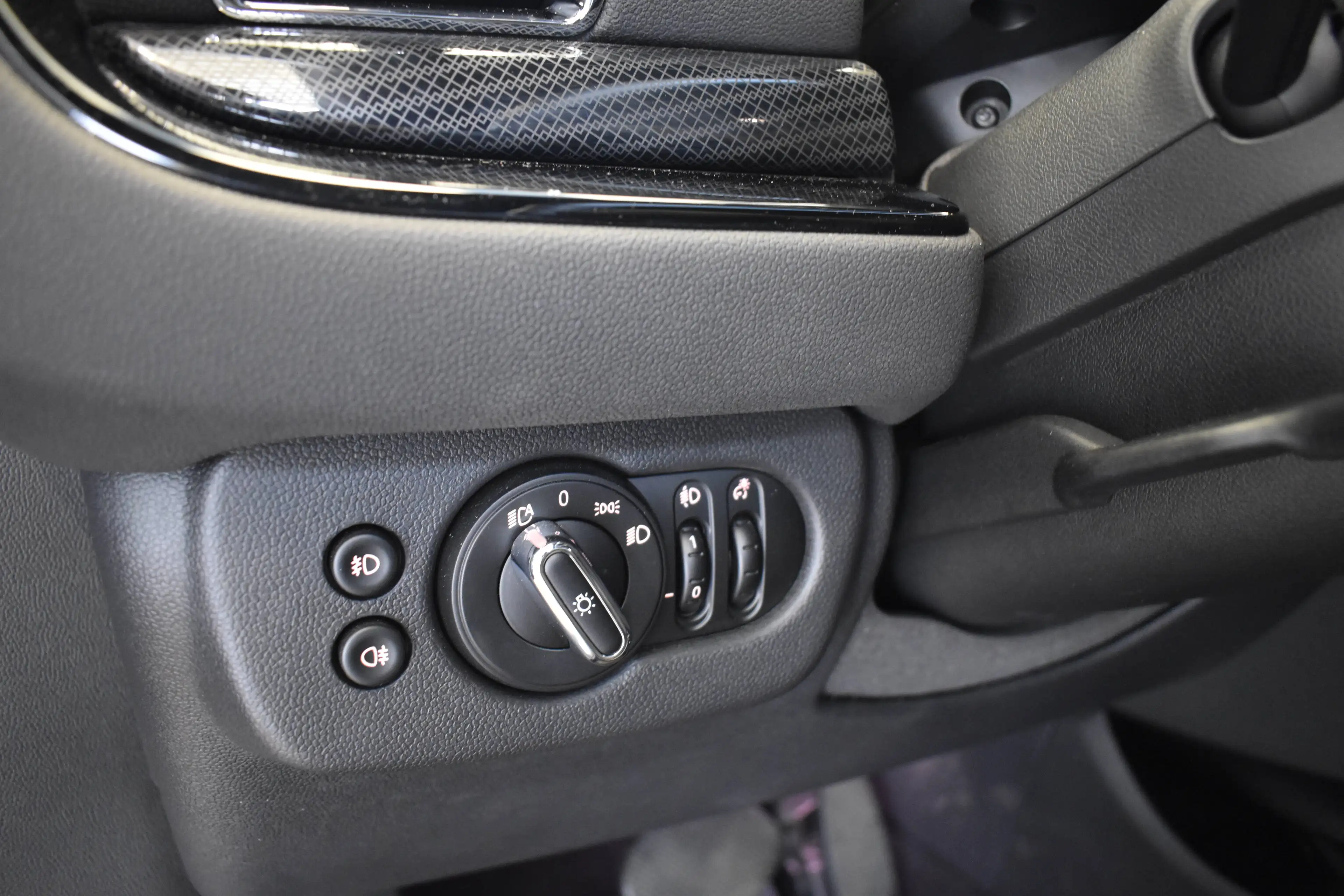 MINI Cooper Clubman COMFORT ACCESS, CARPLAY, LED, 18" INCH — photo 14