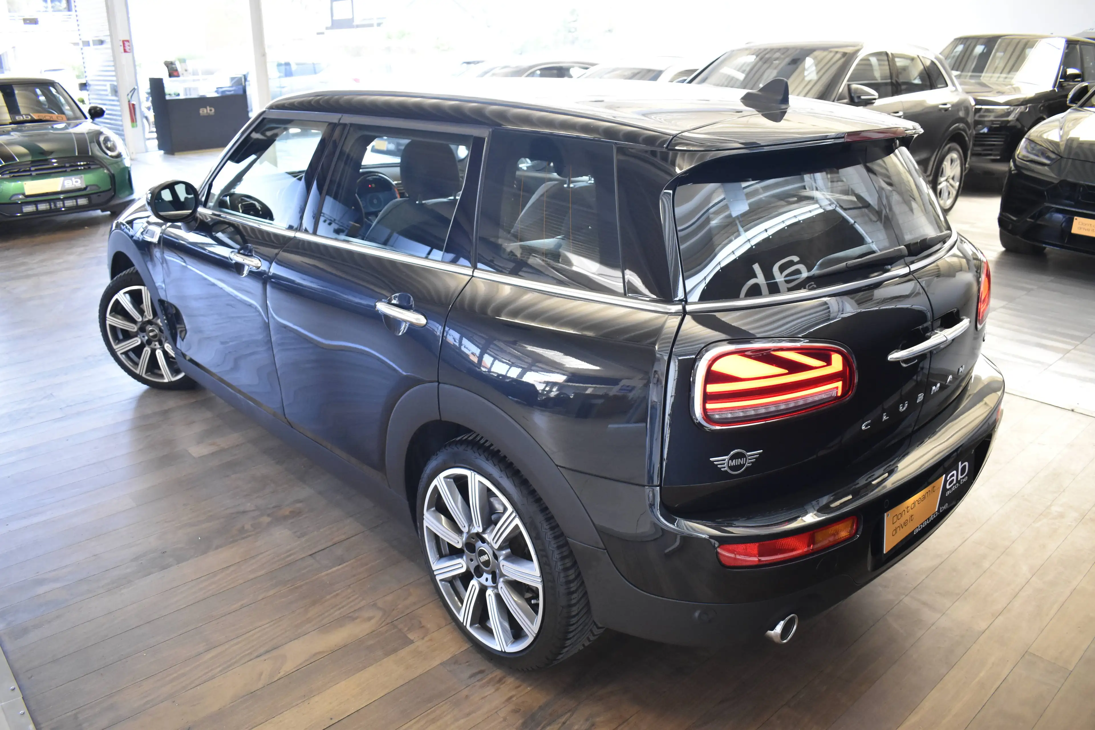 MINI Cooper Clubman COMFORT ACCESS, CARPLAY, LED, 18" INCH — photo 5
