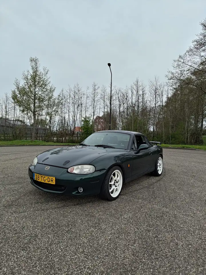 Mazda MX-5 1.8i, foto 1