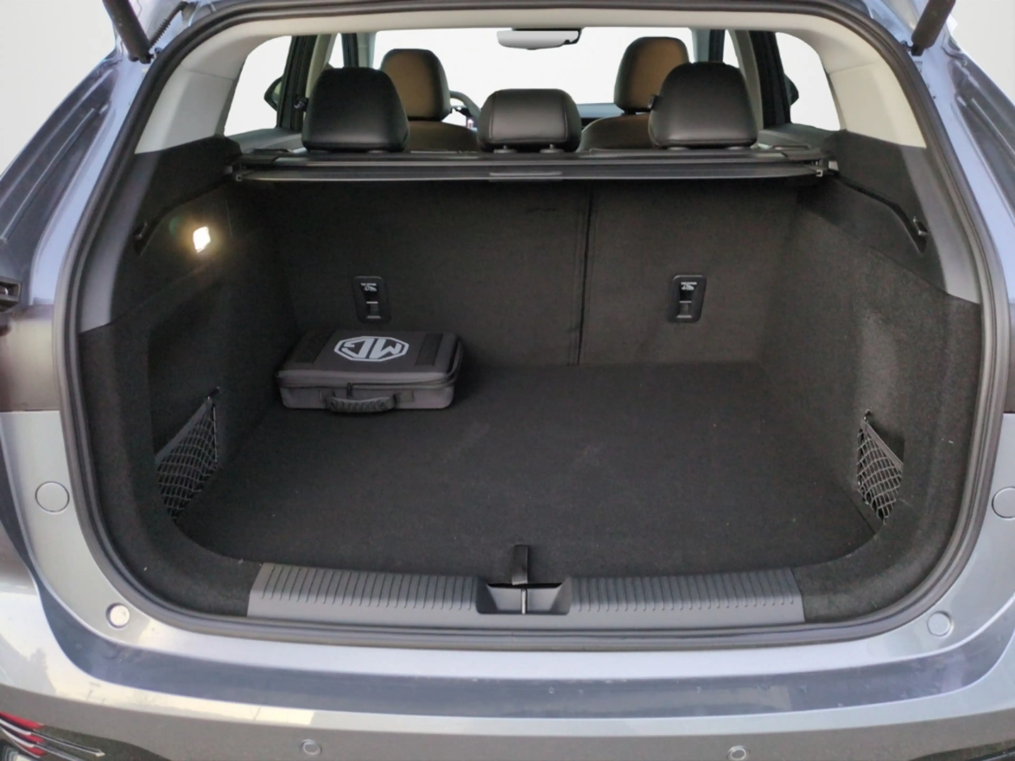 MG HS PHEV LUXURY*SOFORT*FFB*GEWERBE DEAL,SCHWERBEHINDER — photo 14