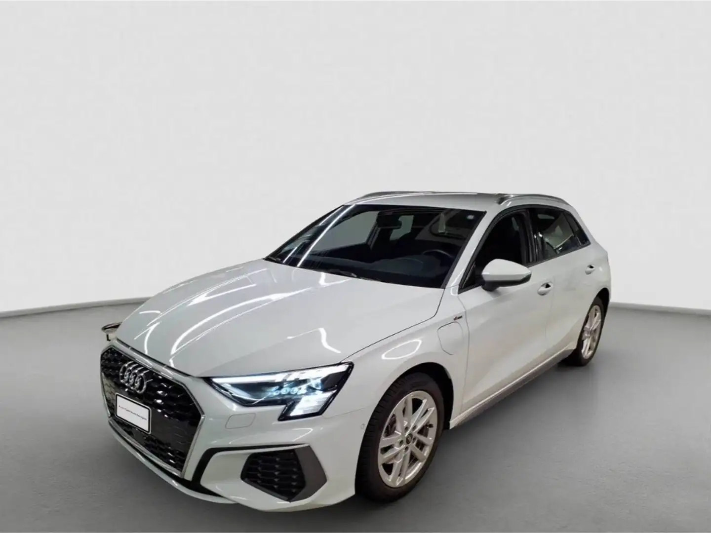Audi A3 Sportback 40 TFSIe S LINE KAMERA NAVI KLIMA LM17 Weiß - 1